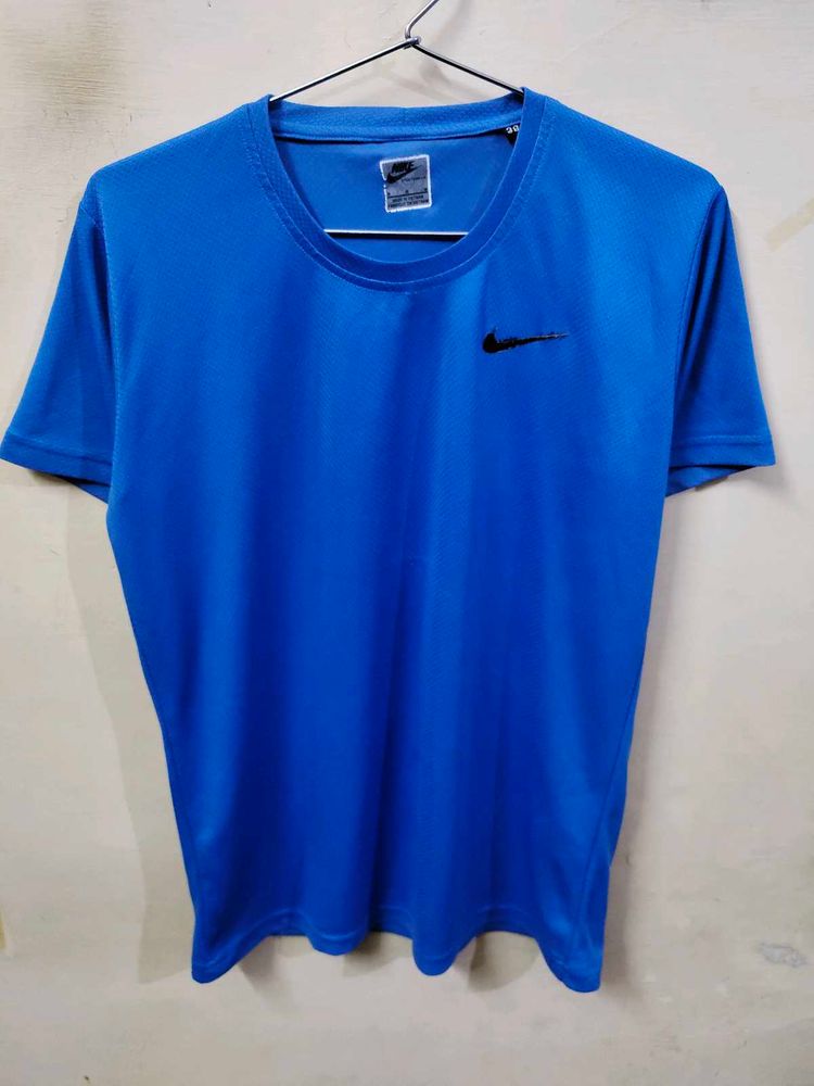 Nike Dri-Fit Sportswear T-Shirt