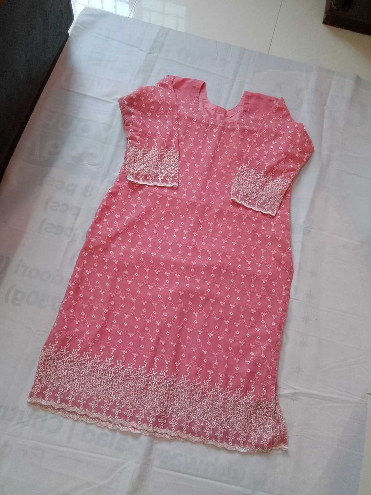 Thread Work Kurti