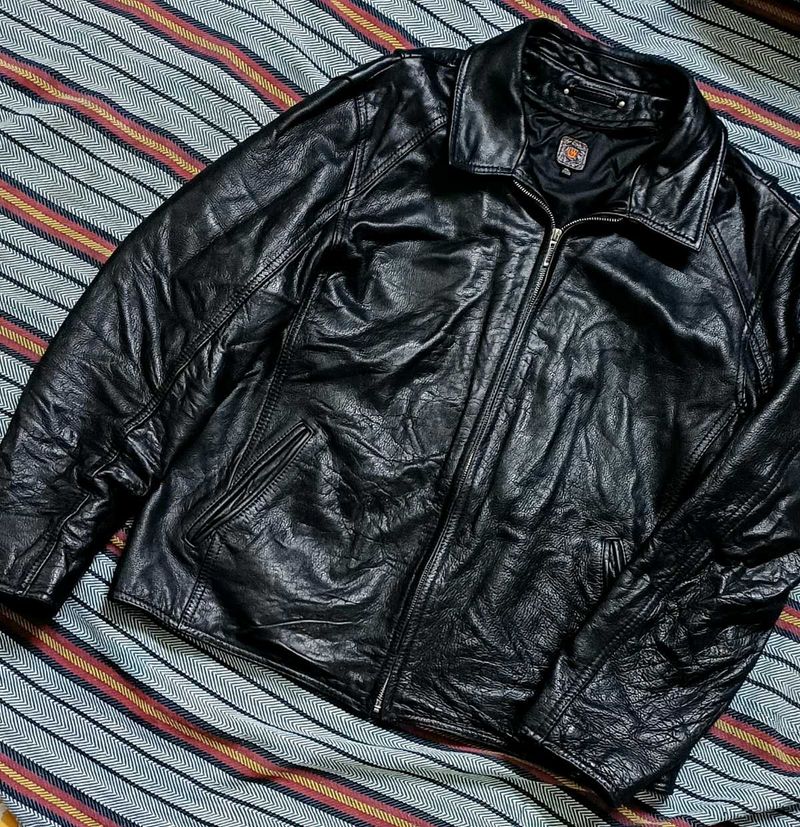 Old Money Leather Jacket rupees 3500