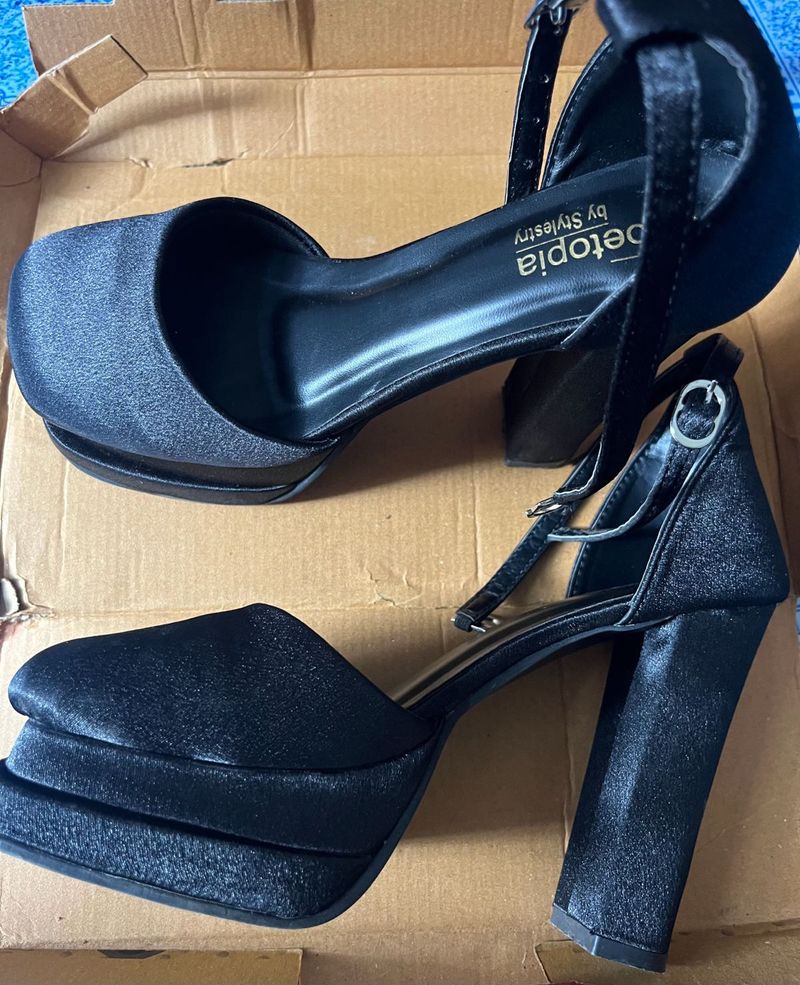 Black Platform Heels - Size 3