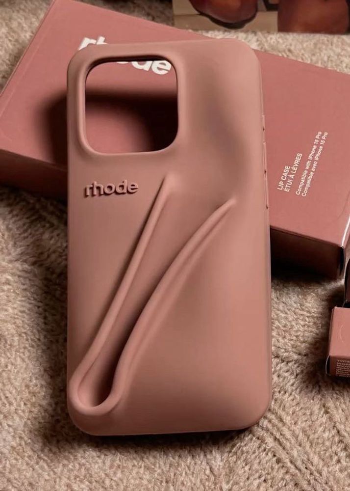 Rhode Phone Case 🫶🏻