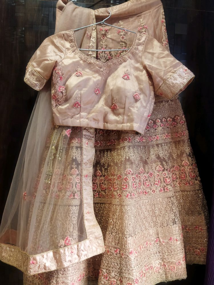 New Lehenga With Dupatta And Blouse