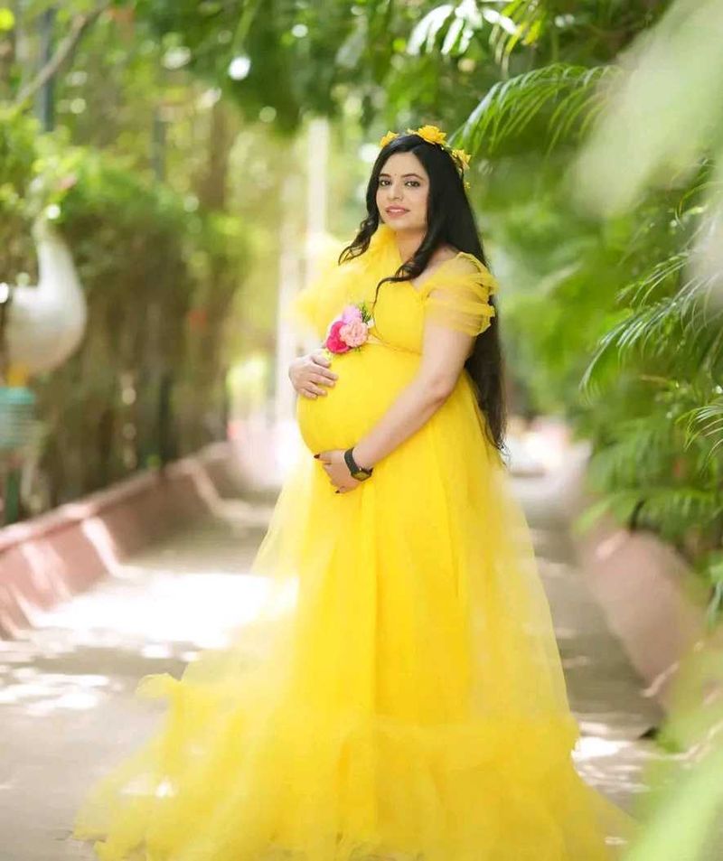 Stunning Yellow Maternity Gown