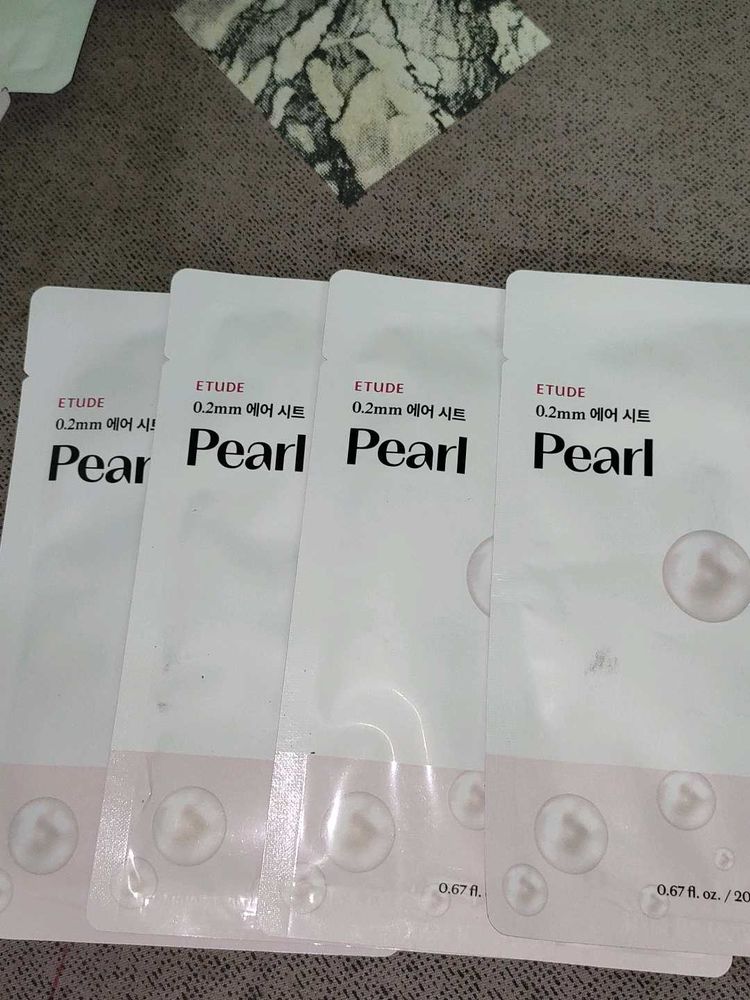 Etude Pearl Face Mask.