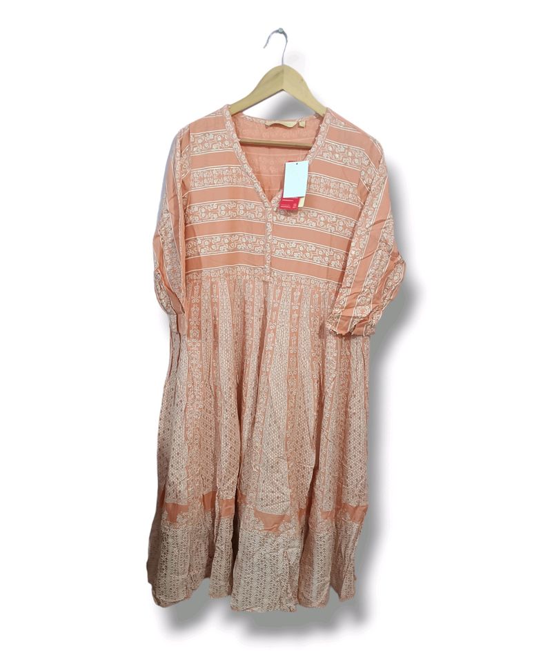 Avaasa Coral Floral Print Kalidar Kurta (Women&#39;s)