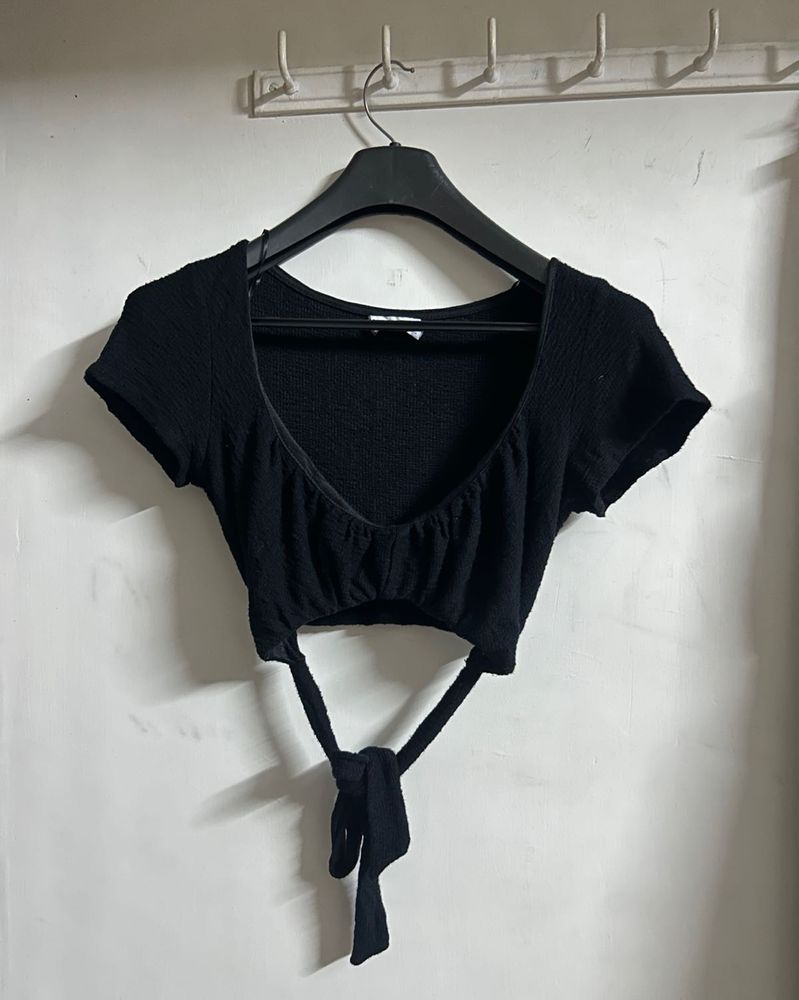 Black Tie Crop Top