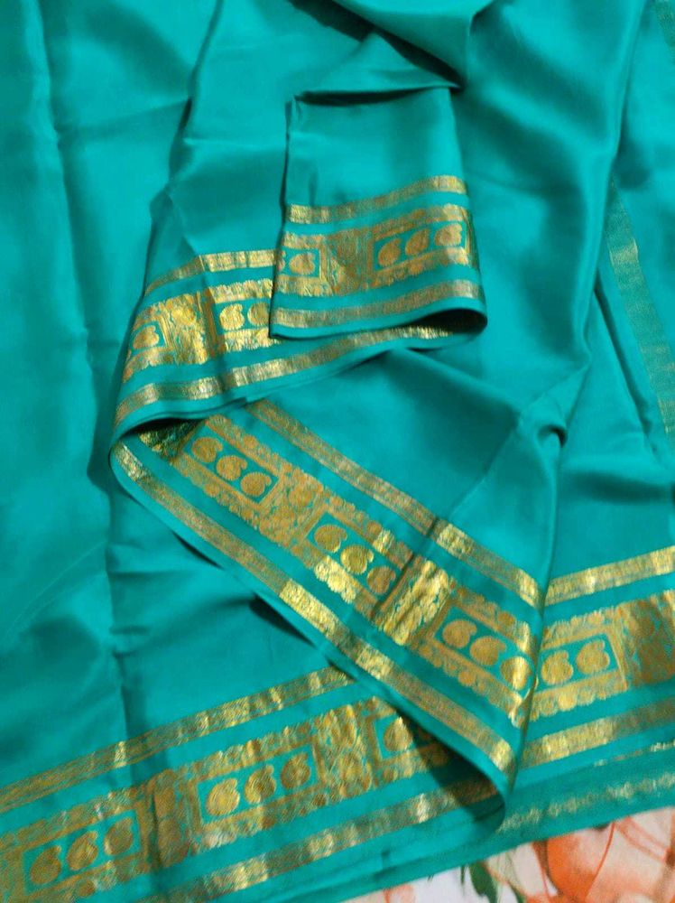 Elegant Teal &amp; Gold Saree