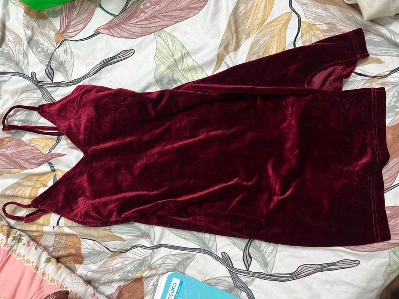 Red velvet minu Dress