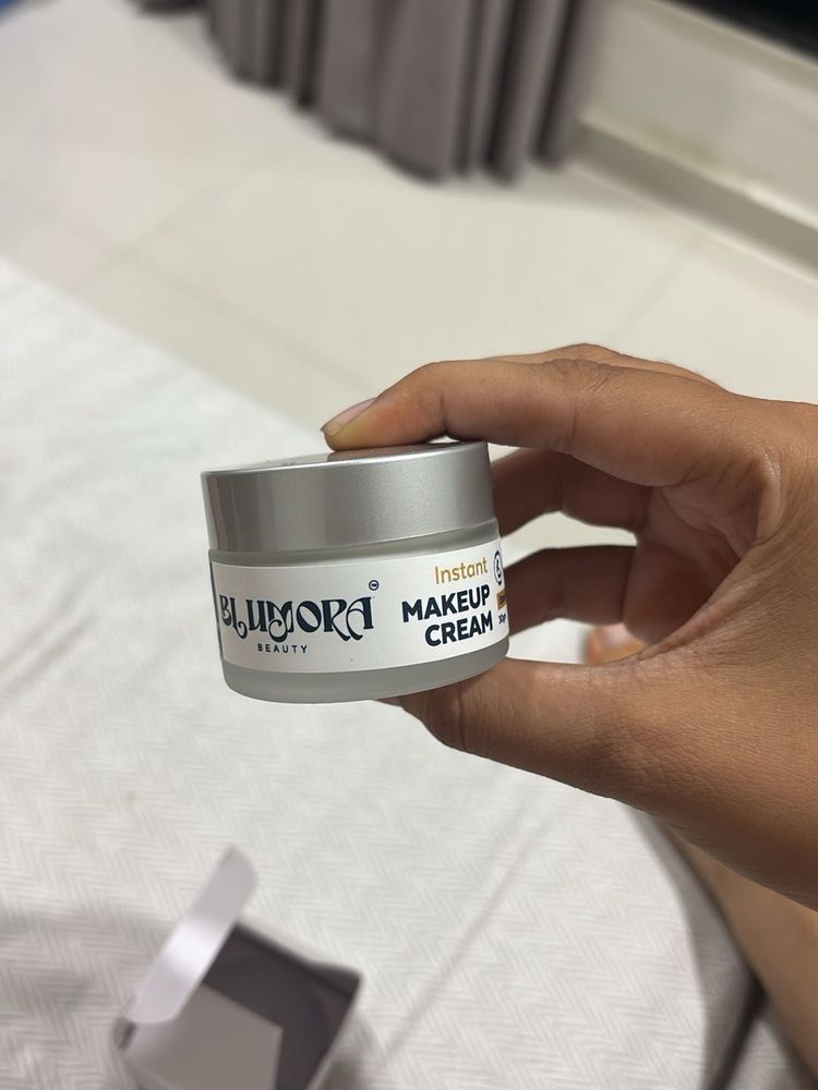 Blumora Makeup Cream