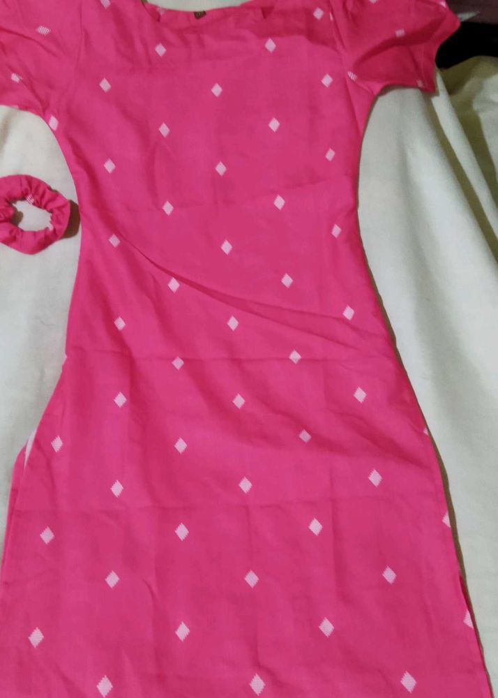 Pink Printed Kurta with Scrunchie