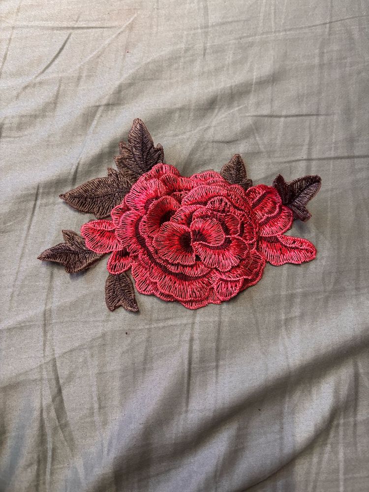 Rose Brotch