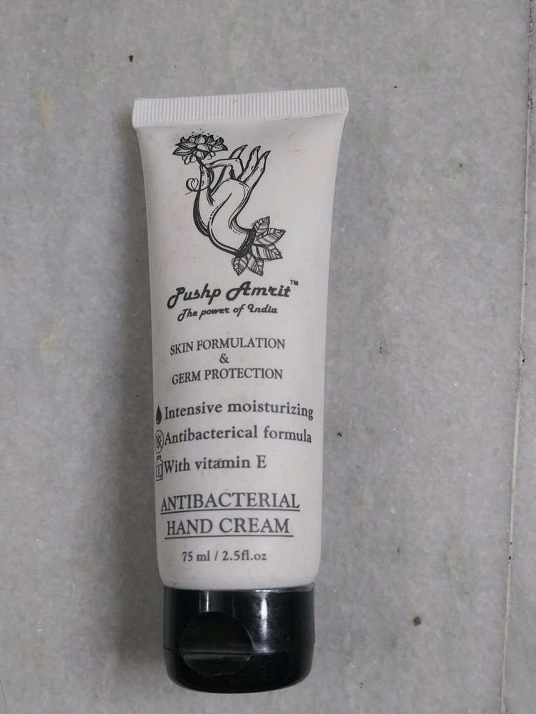 ANTIBACTERIAL HAND CREAM ♡♡