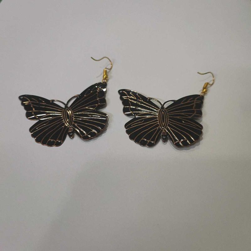 Trendy Butterfly Earrings 🦋