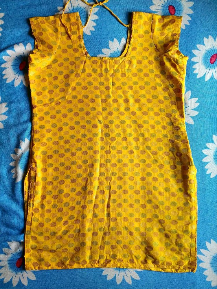 Polka Dotted Yellow Kurti