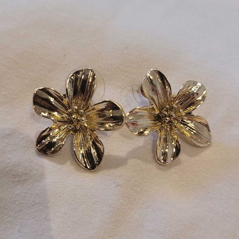 Flower Stud Earrings