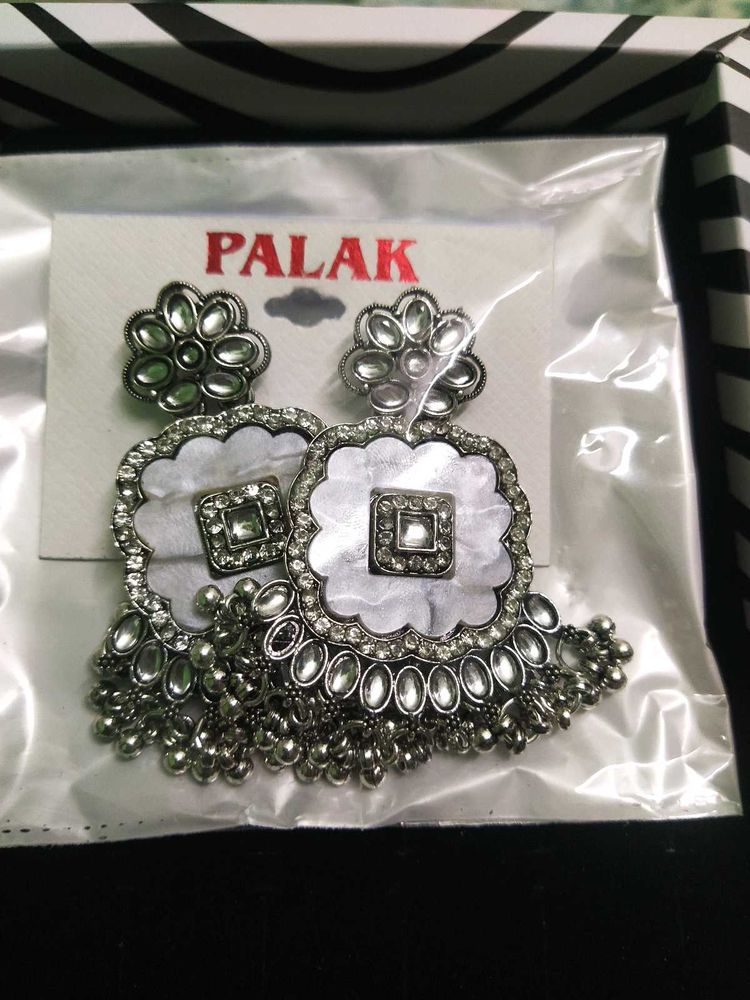 Earings