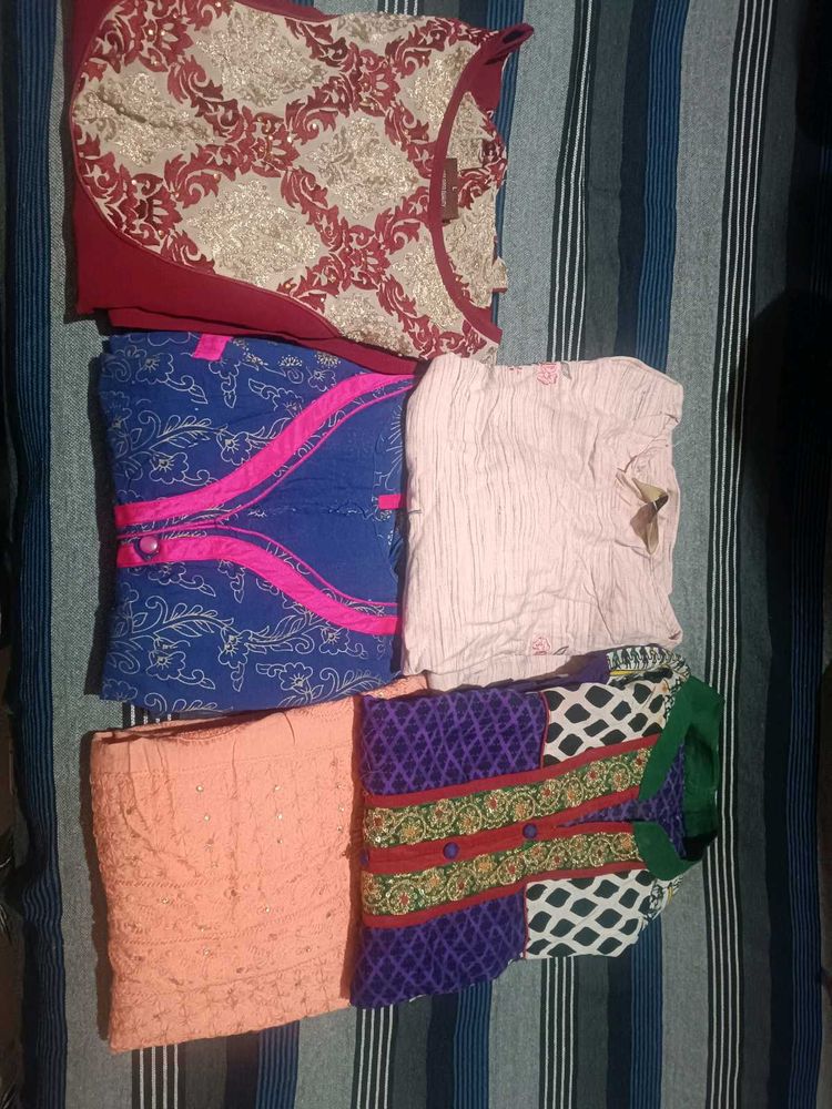 Combo Of 9kurtis