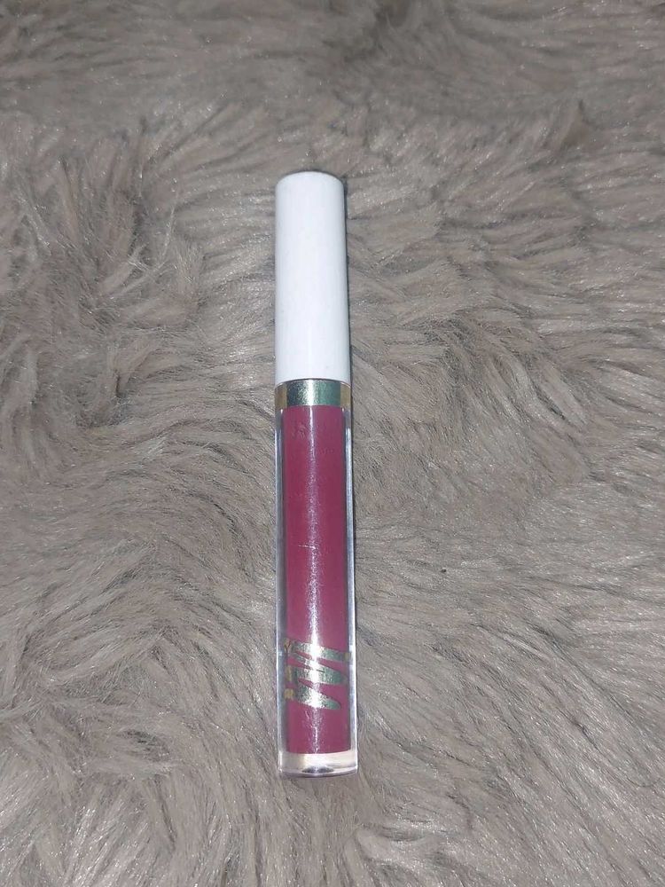 Myglamm liquid lipstick, Shade - Dogging