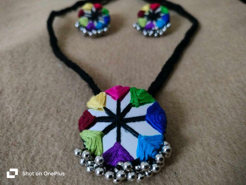 Handmade Embroidered Jewelry Set