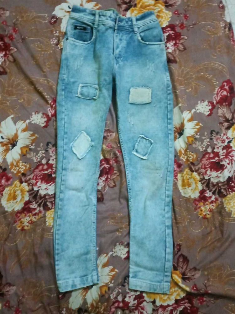 Stylish Distressed Patch Jeans