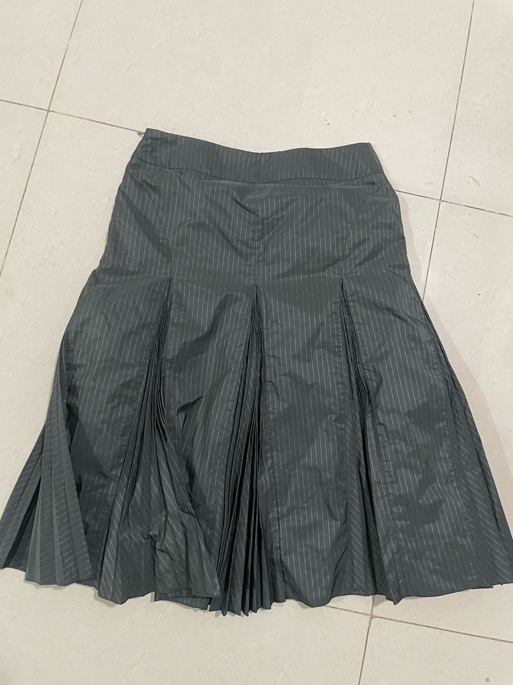 Pleated Godet Striped Skirt