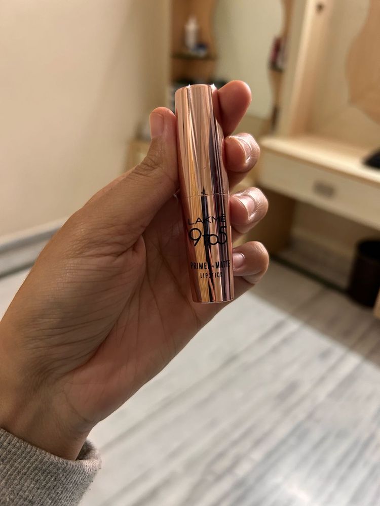 Lakme 9to5 Lipstick