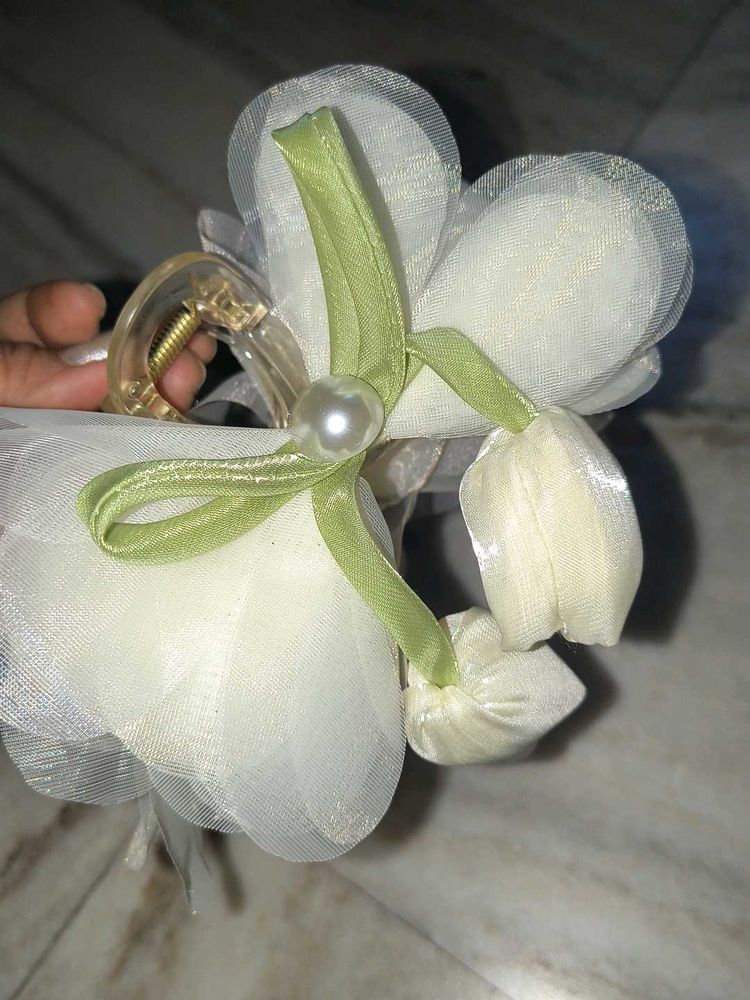 🆕tulip Hair Claw Clip