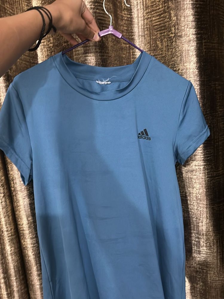 adiddas sporty tee