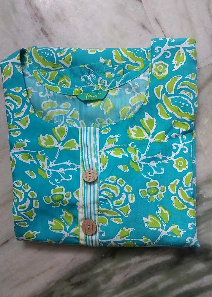 Threads Green &amp; Blue Kurti