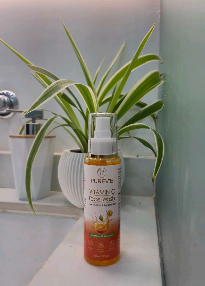 Purev&#39;e Vitamin C Facewash