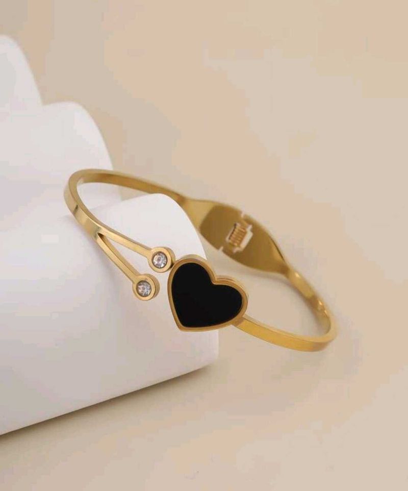 Gold Heart Bangle Bracelet