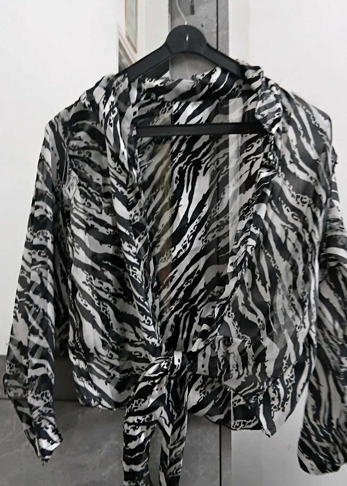 Chic Zebra Print Tie-Front Top