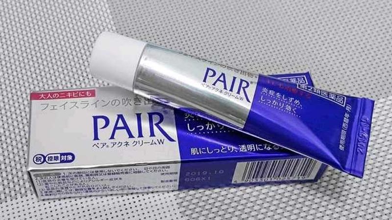 Viral Japanese Lion Pair Acne Cream