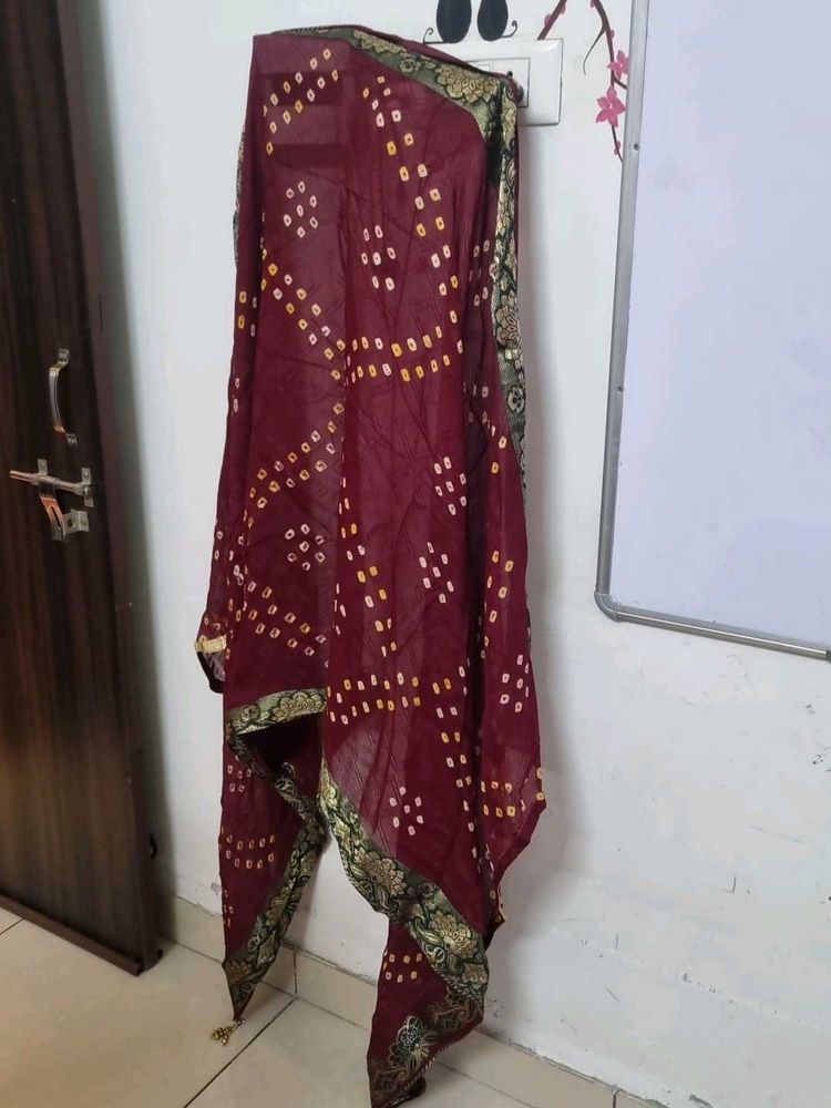 Rajsthani Bandhani Duppta With Embroidery Borders
