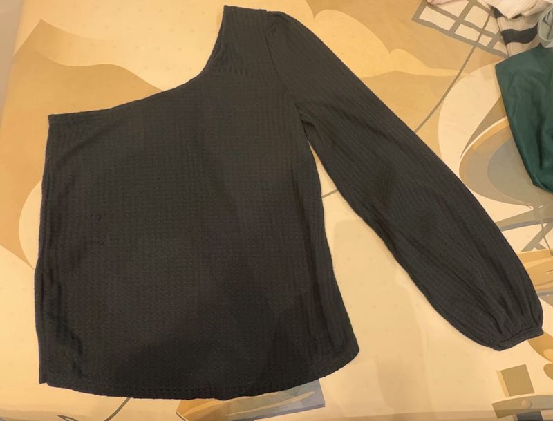 One Shoulder Top