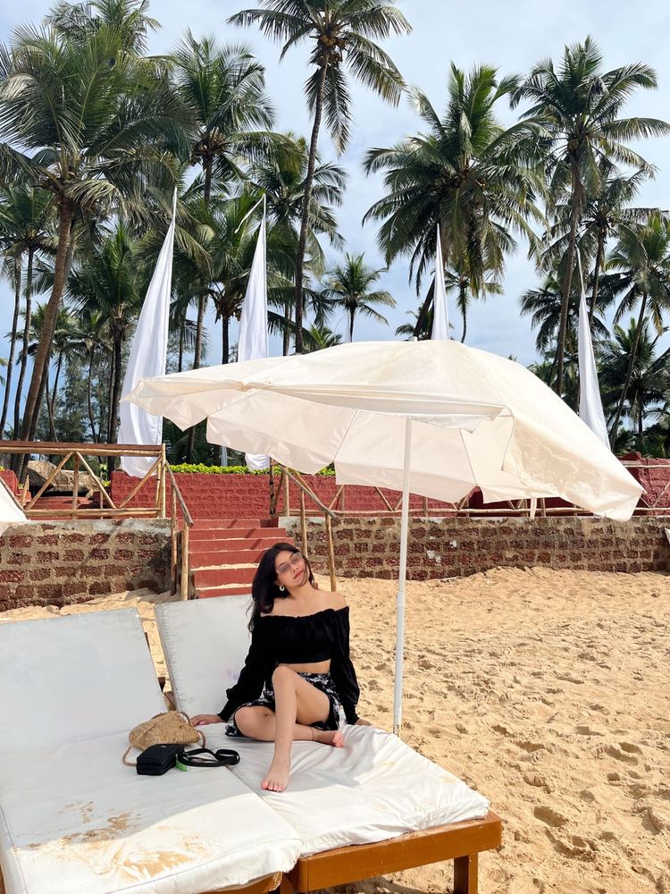 H&amp;M Off Shoulder Top