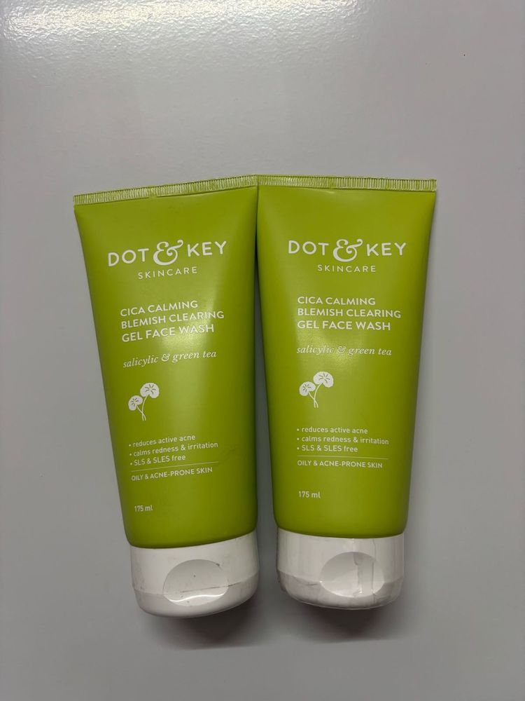 Dot &amp; Key Skincare Set 💚
