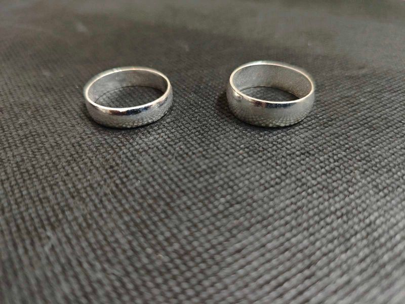 Silver Rings One Pis