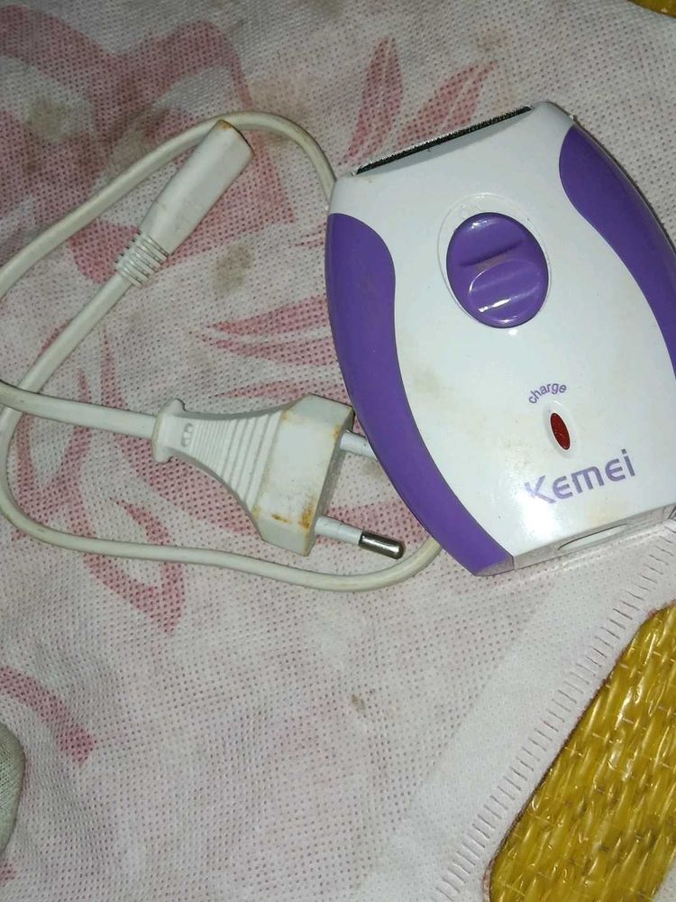 Kemei Electric Shaver