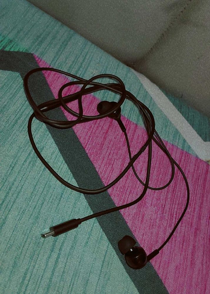 C Type Earphones