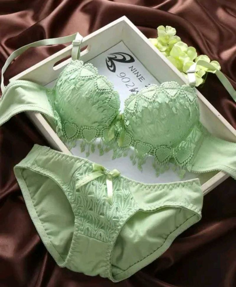 Green Lace Lingerie Set