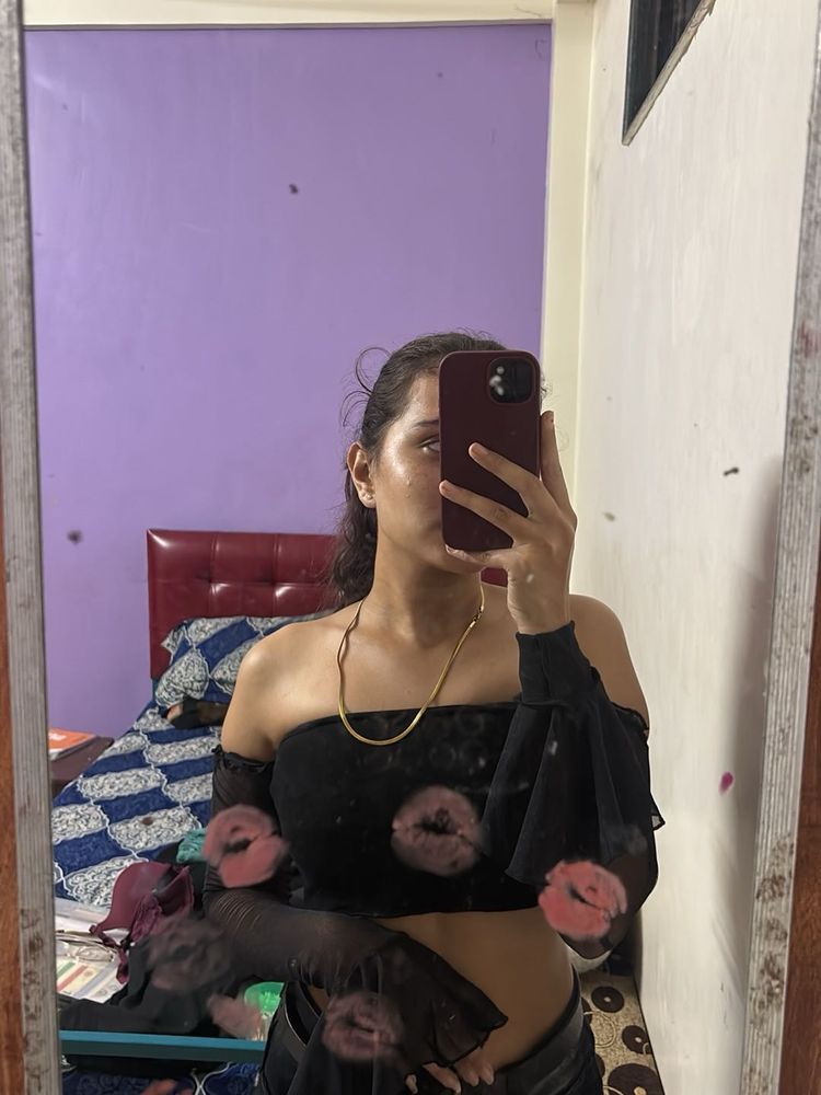 Black Sheer Net Sleeves Top