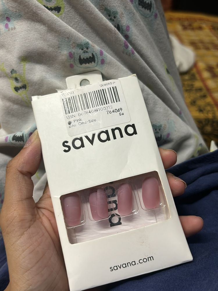 Savana press on nails