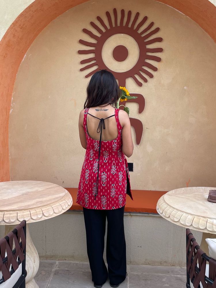 Red Printed Sleeveless Tunic Top
