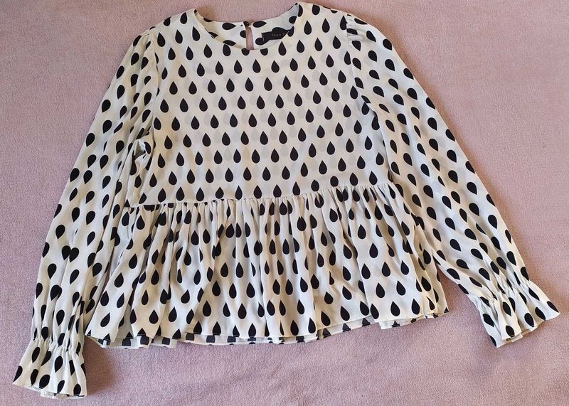 Black &amp; White Patterned Top