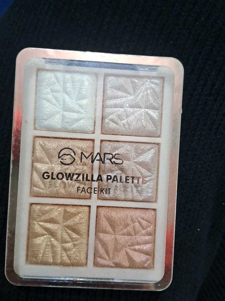 Mars Glowzilla Face Kit