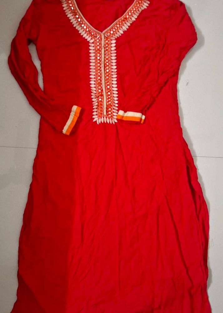 Red neck mirror work kurti❤️✨️