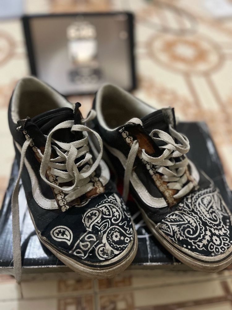 Vans Old Skool Low’s - UK 6