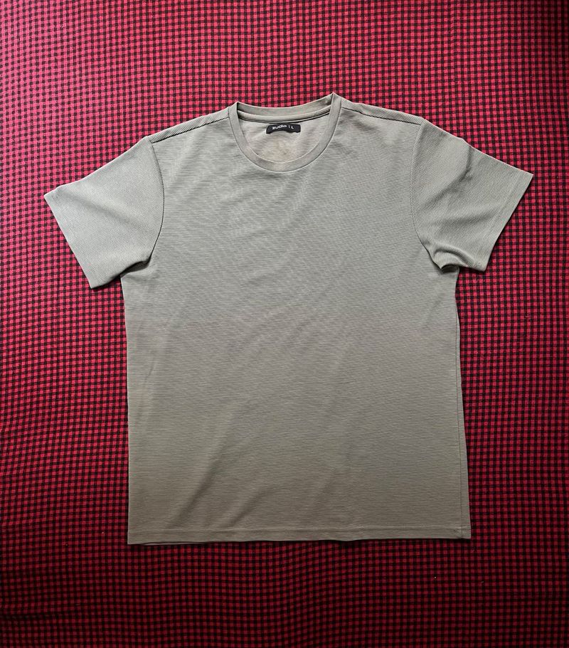 Zudio Olive Green T-Shirt