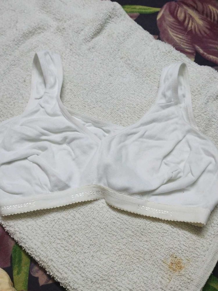 Sports Bra Haven&#39;t Used At All